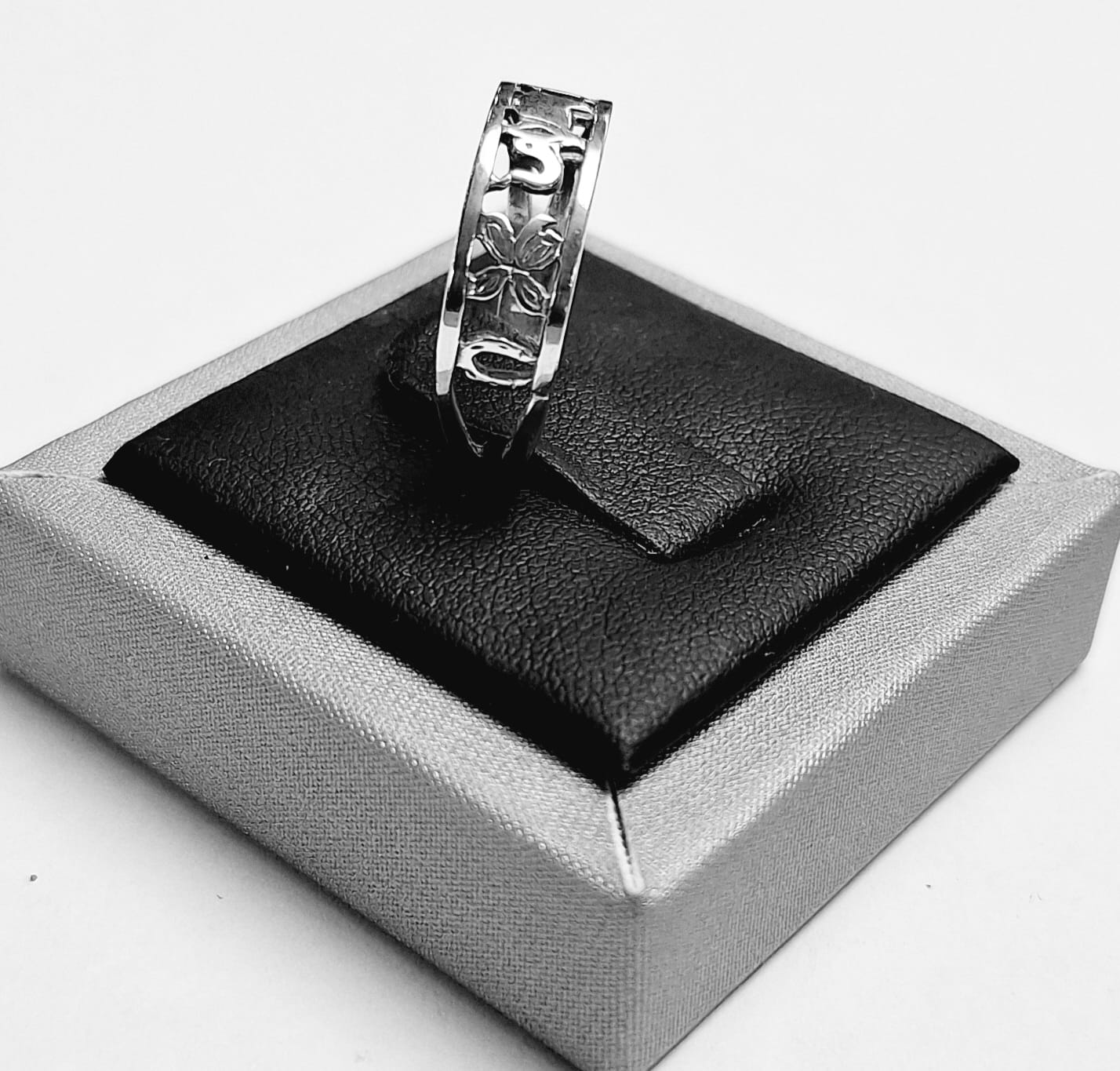 ANILLO DE LA SUERTE EN PLATA LEY 925