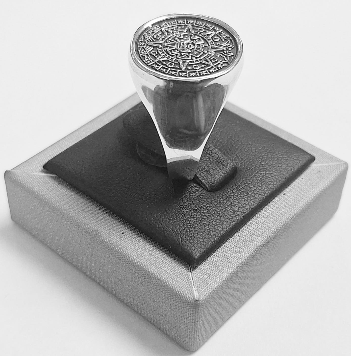 ANILLO CALENDARIO AZTECA EN PLATA LEY 950