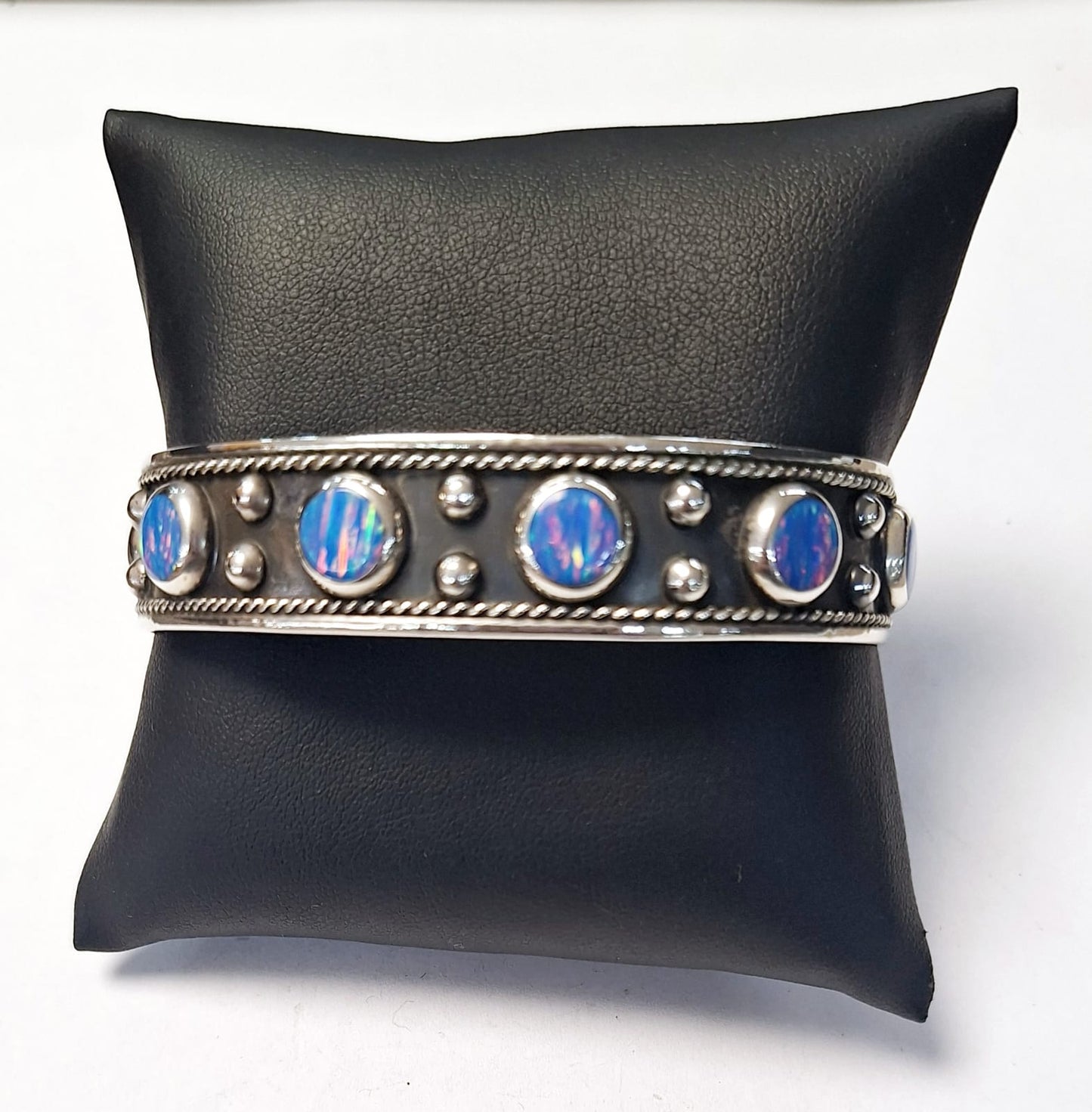 BRAZALETE CON OPALO EN PLATA LEY 925