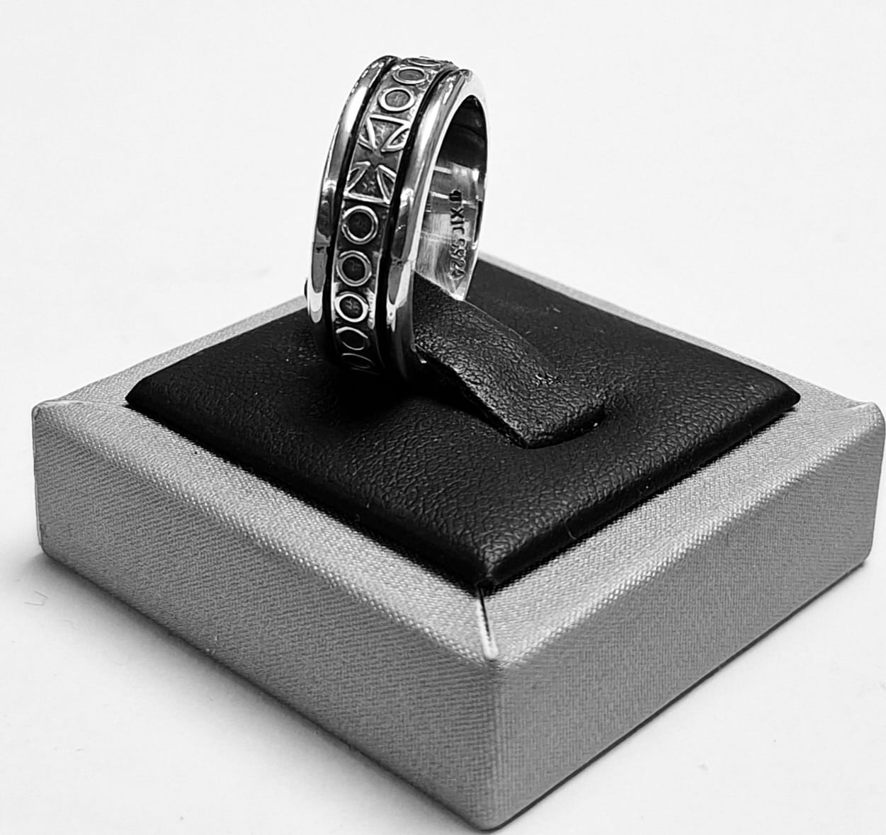 ANILLO ANTI ANSIEDAD EN PLATA LEY 925