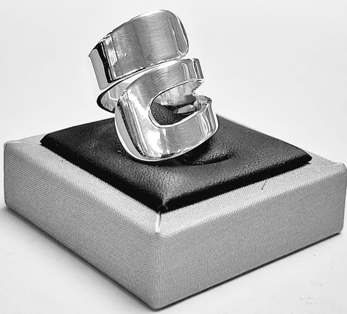ANILLO EN PLATA LEY 925