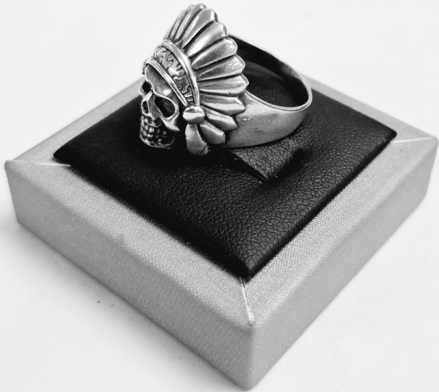 ANILLO CRÁNEO APACHE EN PLATA LEY 925