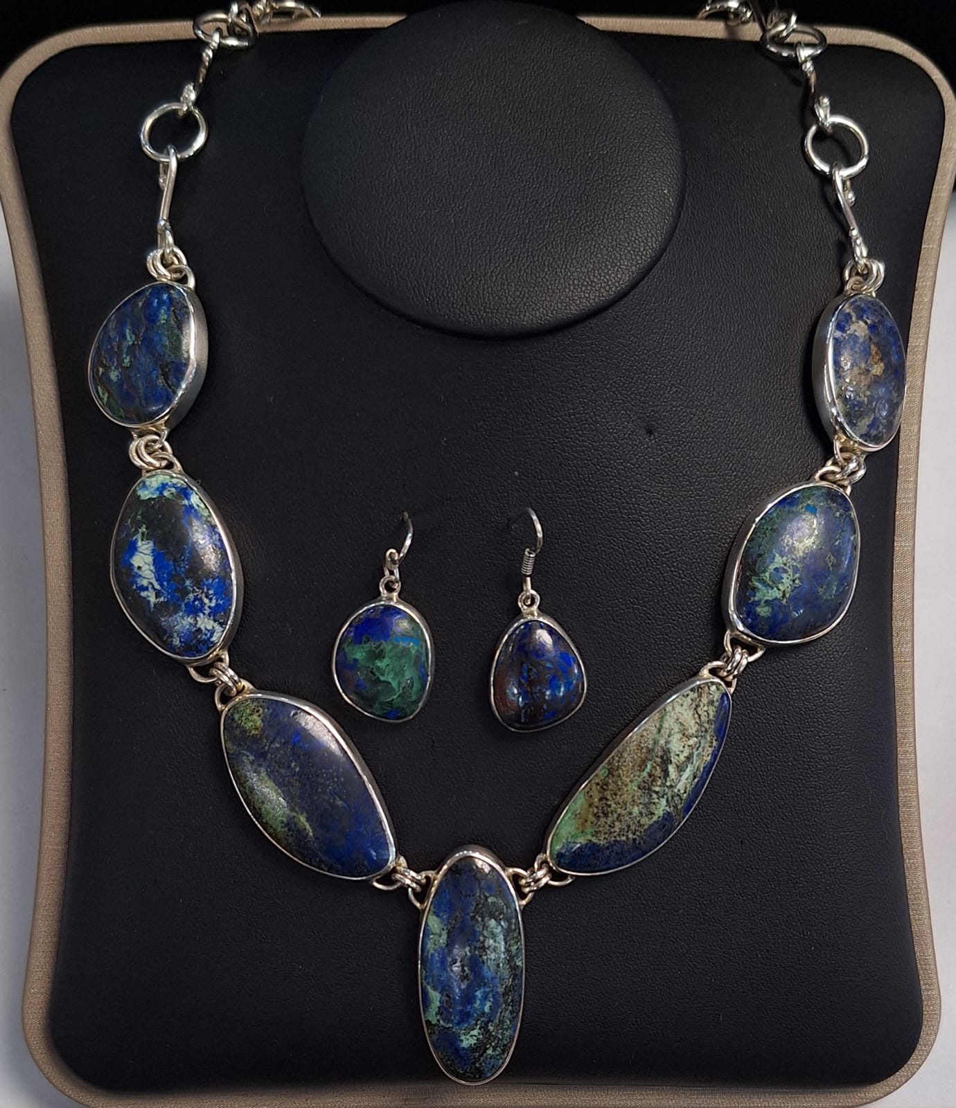 SET DE COLLAR CON INCRUSTACIONES DE AZURITA EN PLATA LEY 950