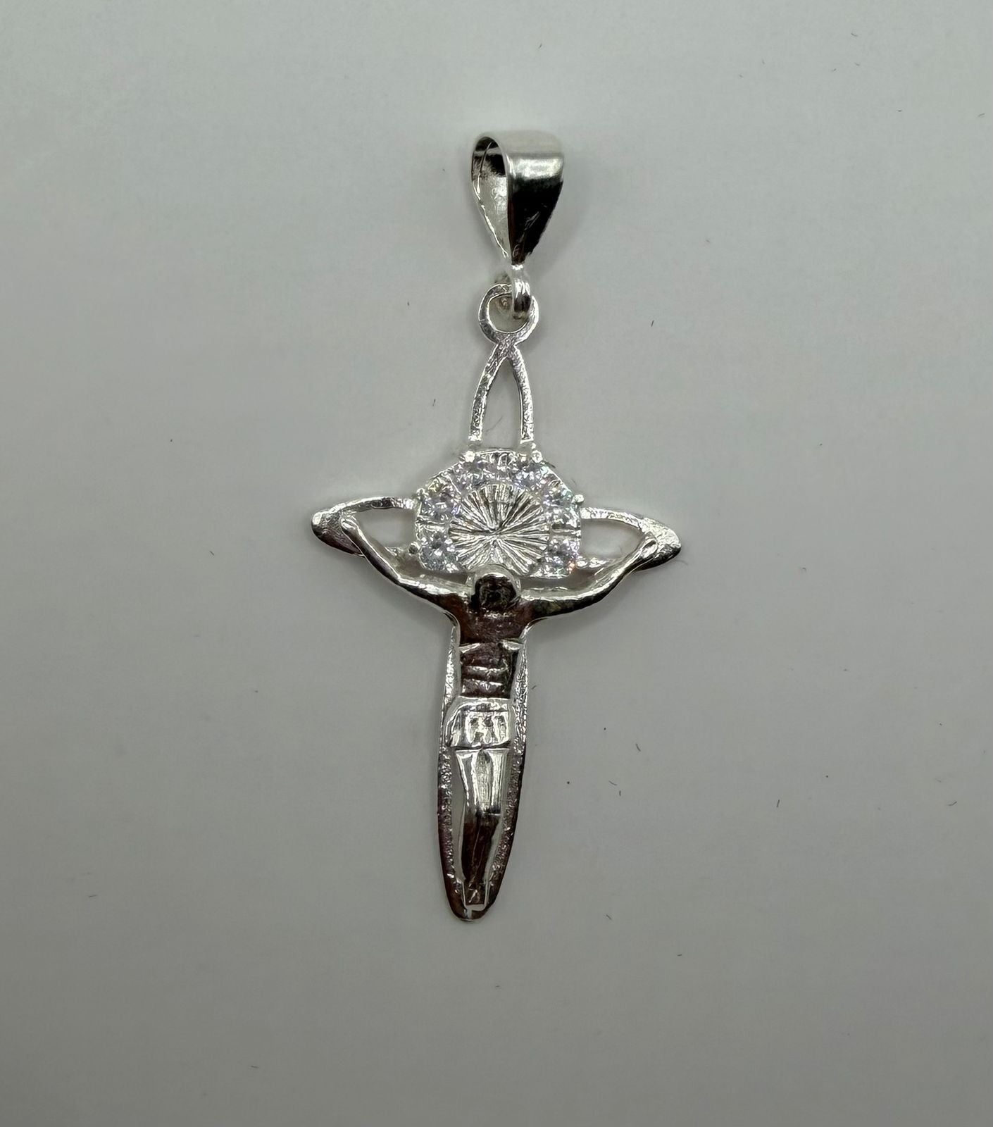 Cruz nudo de bruja Cristo