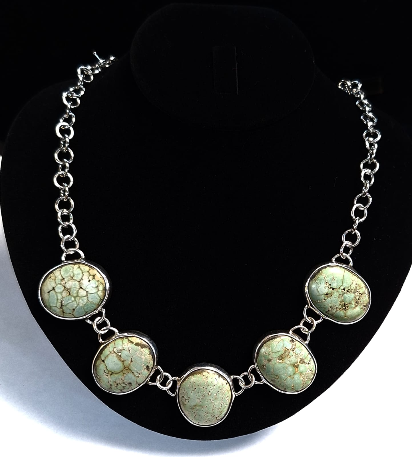 COLLAR CON INCRUSTACIONES DE TURQUESA EN PLATA LEY 925