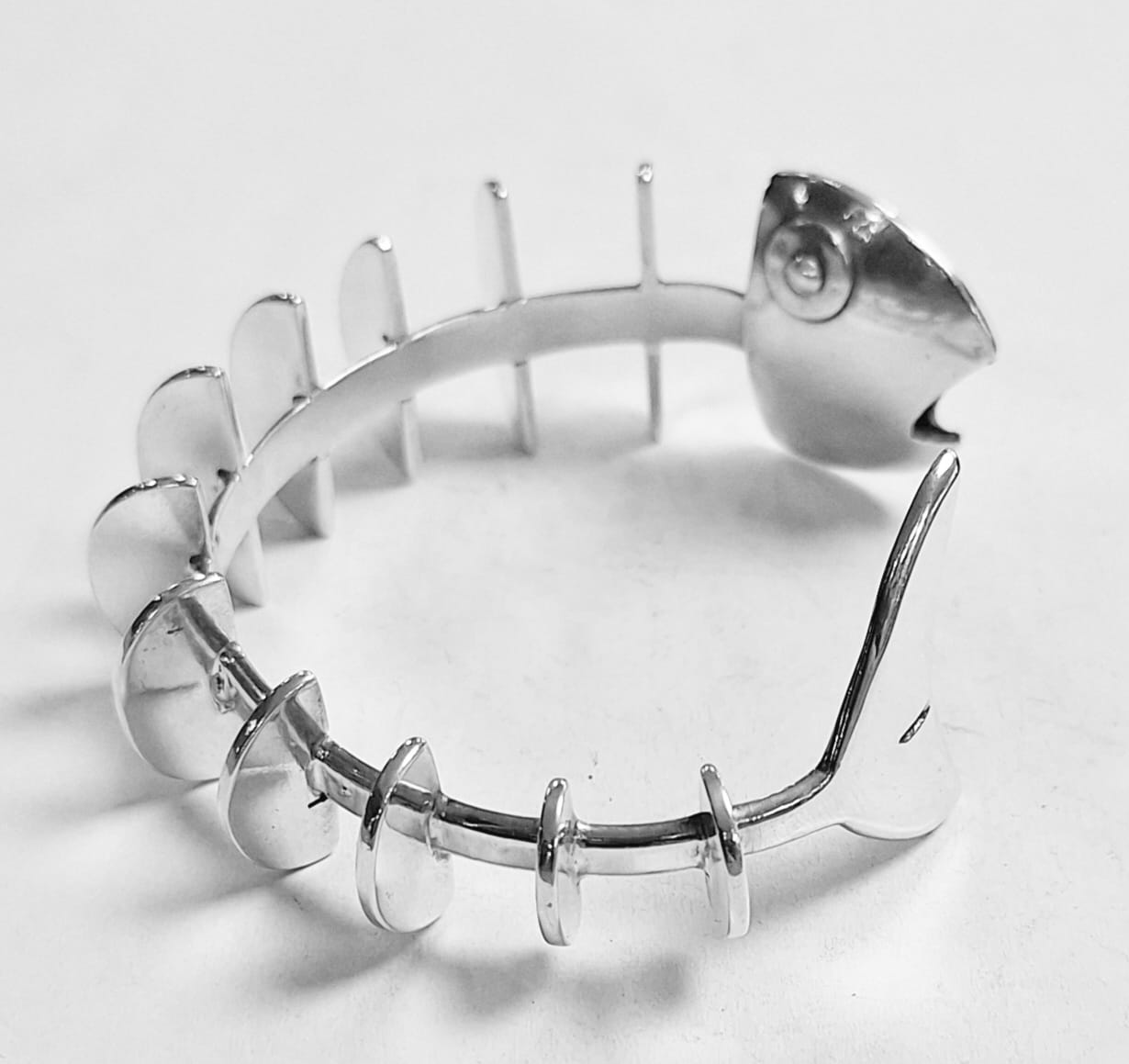 BRAZALETE ESQUELETO EN PLATA LEY 950