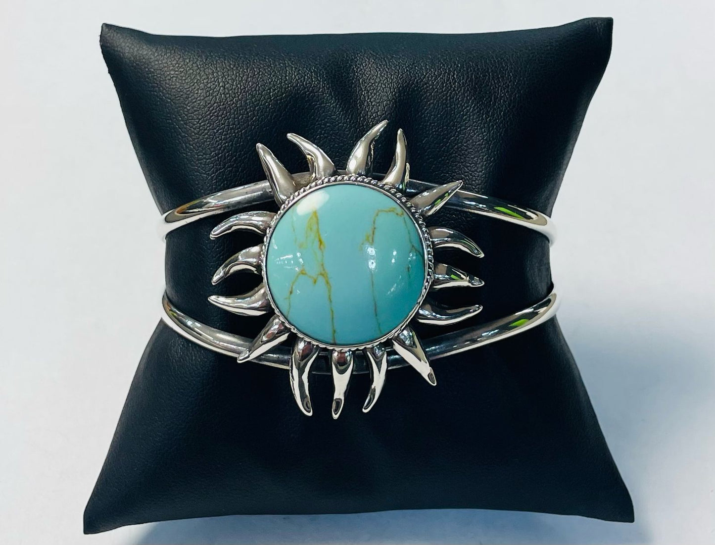 BRAZALETE CON TURQUESA EN PLATA LEY 925