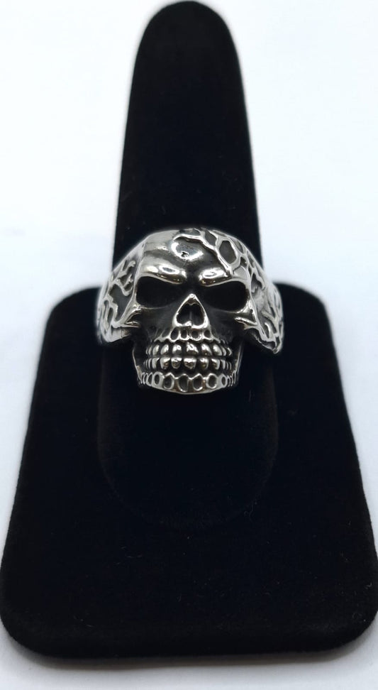 ANILLO CALAVERA  EN PLATA LEY 925