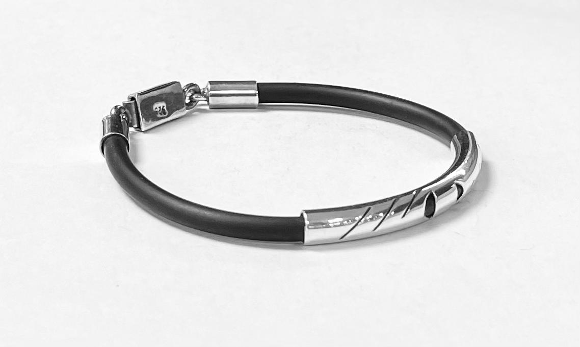 BRAZALETE EN PLATA LEY 925 CON CAUCHO