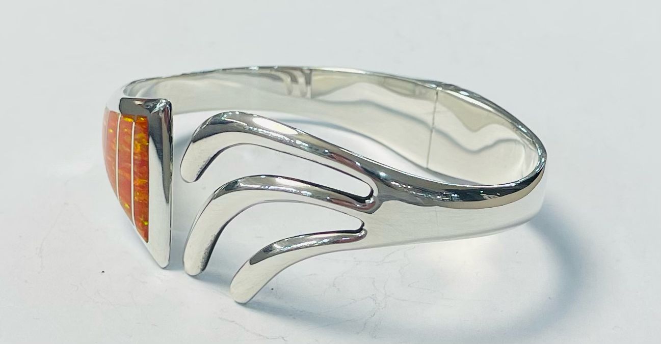 BRAZALETE CON OPALO EN PLATA LEY 950