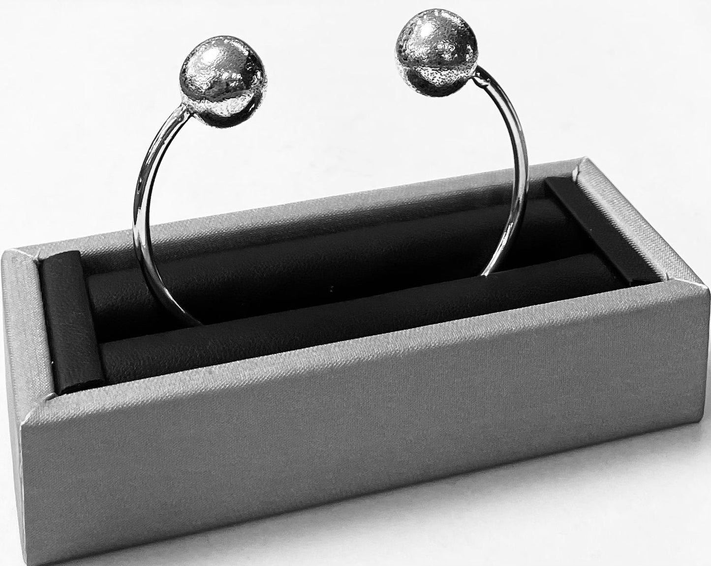 BRAZALETE  OPTIMA DIAMANTADO  EN PLATA LEY  925