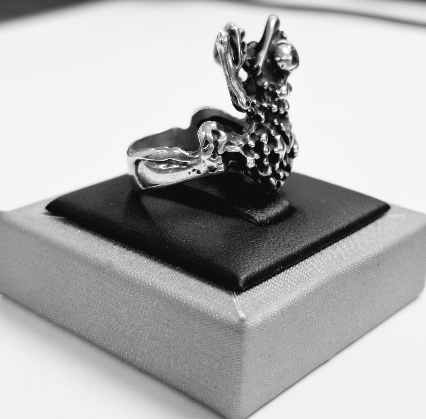 ANILLO RANA EN PLATA LEY 925