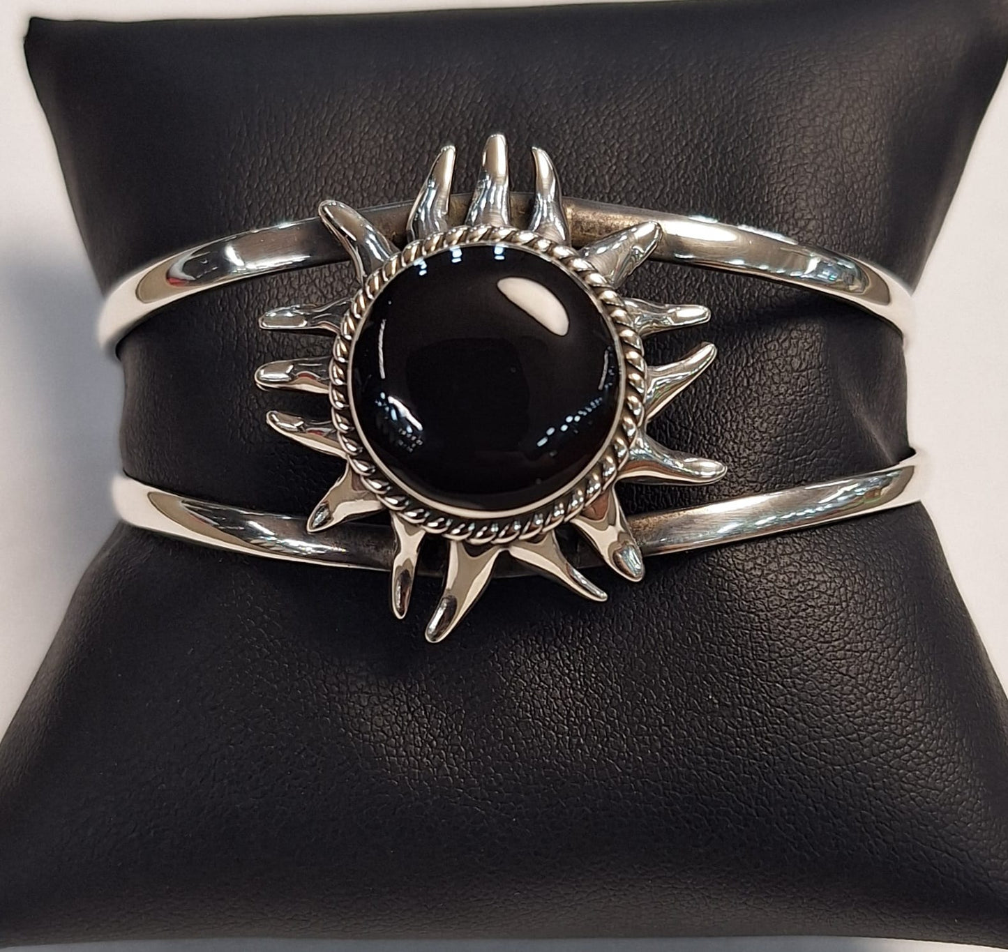 BRAZALETE CON OBSIDIANA EN PLATA LEY 925