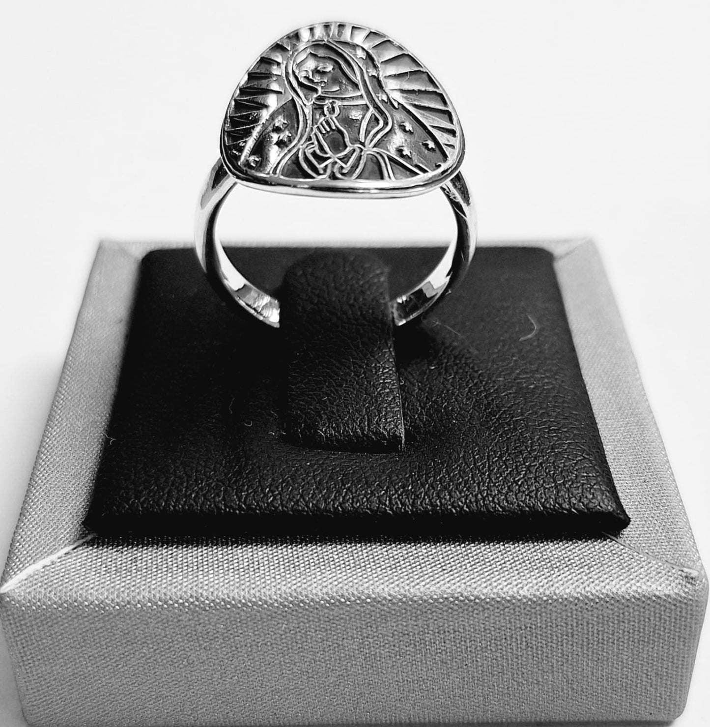 ANILLO VIRGEN DE GUADALUPE EN PLATA LEY 925