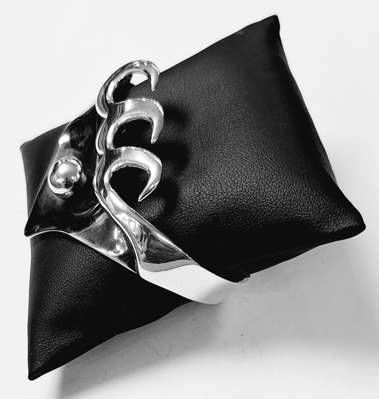 BRAZALETE EN   PLATA  LEY 950