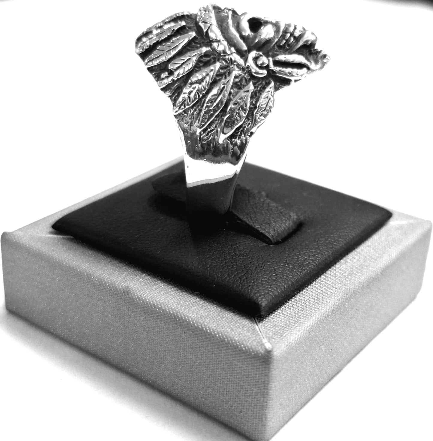 ANILLO CALAVERA INDIO EN PLATA LEY 925