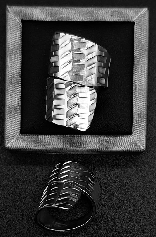 ANILLO DIAMANTADA  PLATA LEY 925