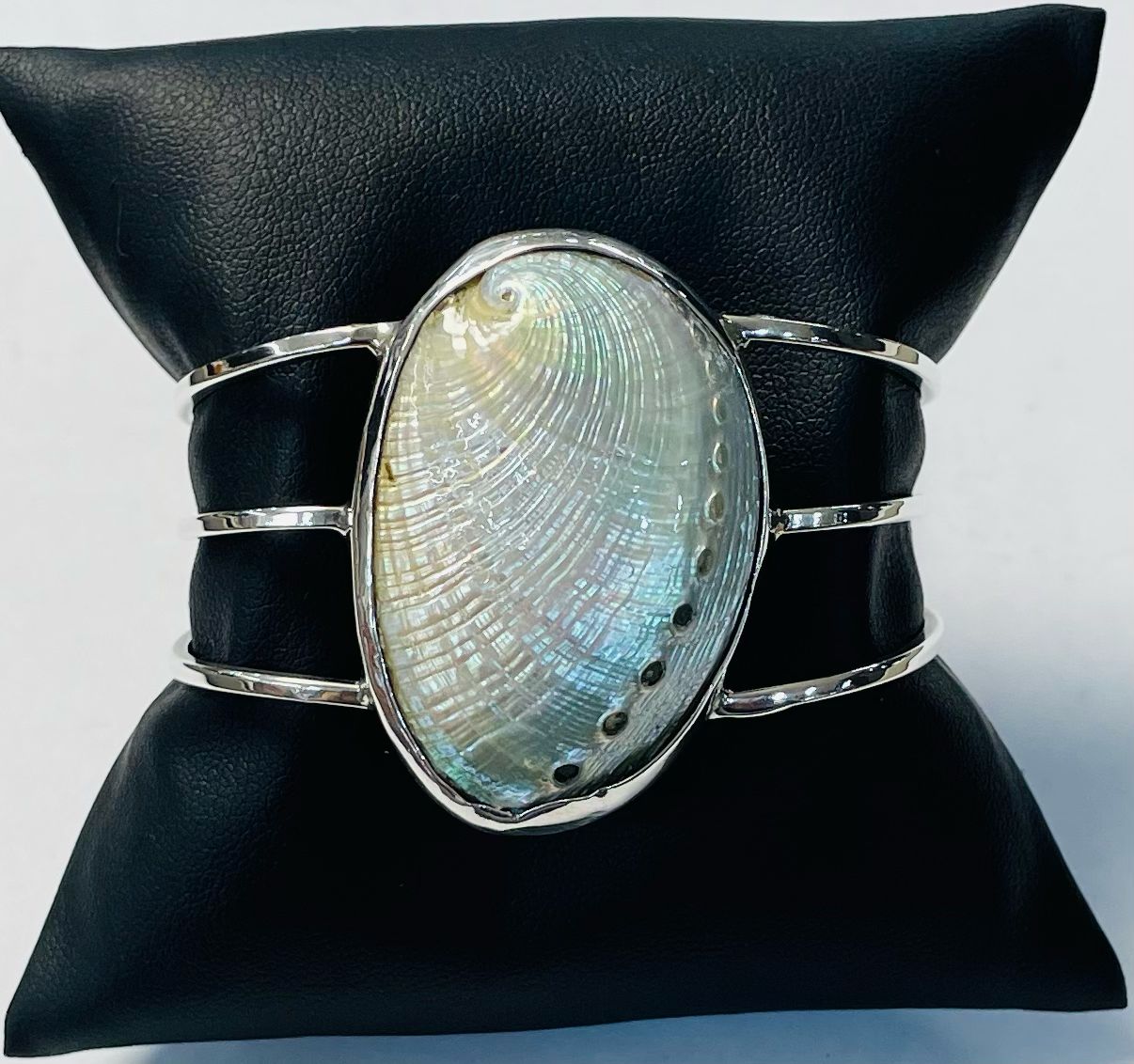 BRAZALETE CON CONCHA MADRE PERLA EN PLATA LEY 925