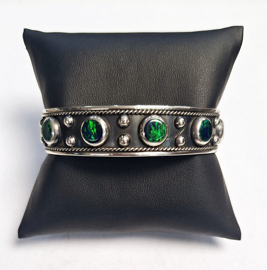 BRAZALETE CON OPALO EN PLATA LEY 925