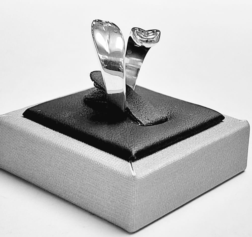 ANILLO EN PLATA LEY 925