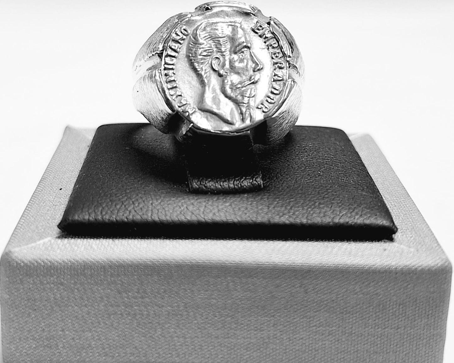 ANILLO MONEDA EN PLATA LEY 925