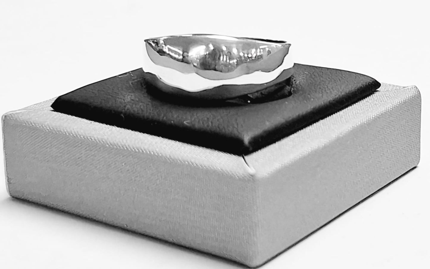 ANILLO  EN PLATA LEY 925