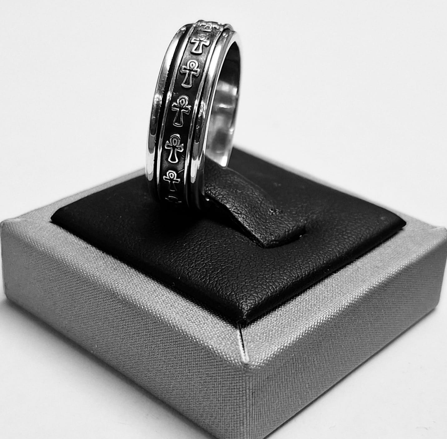 ANILLO ANTI ANSIEDAD EN PLATA LEY 925