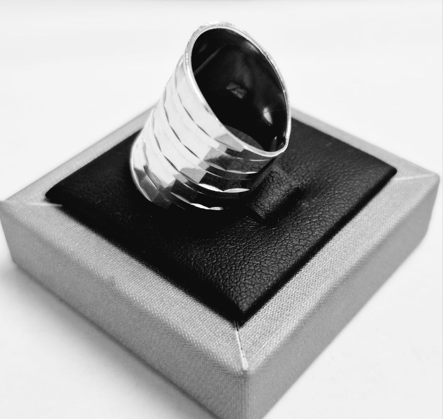 ANILLO DIAMANTADA PLATA LEY 925