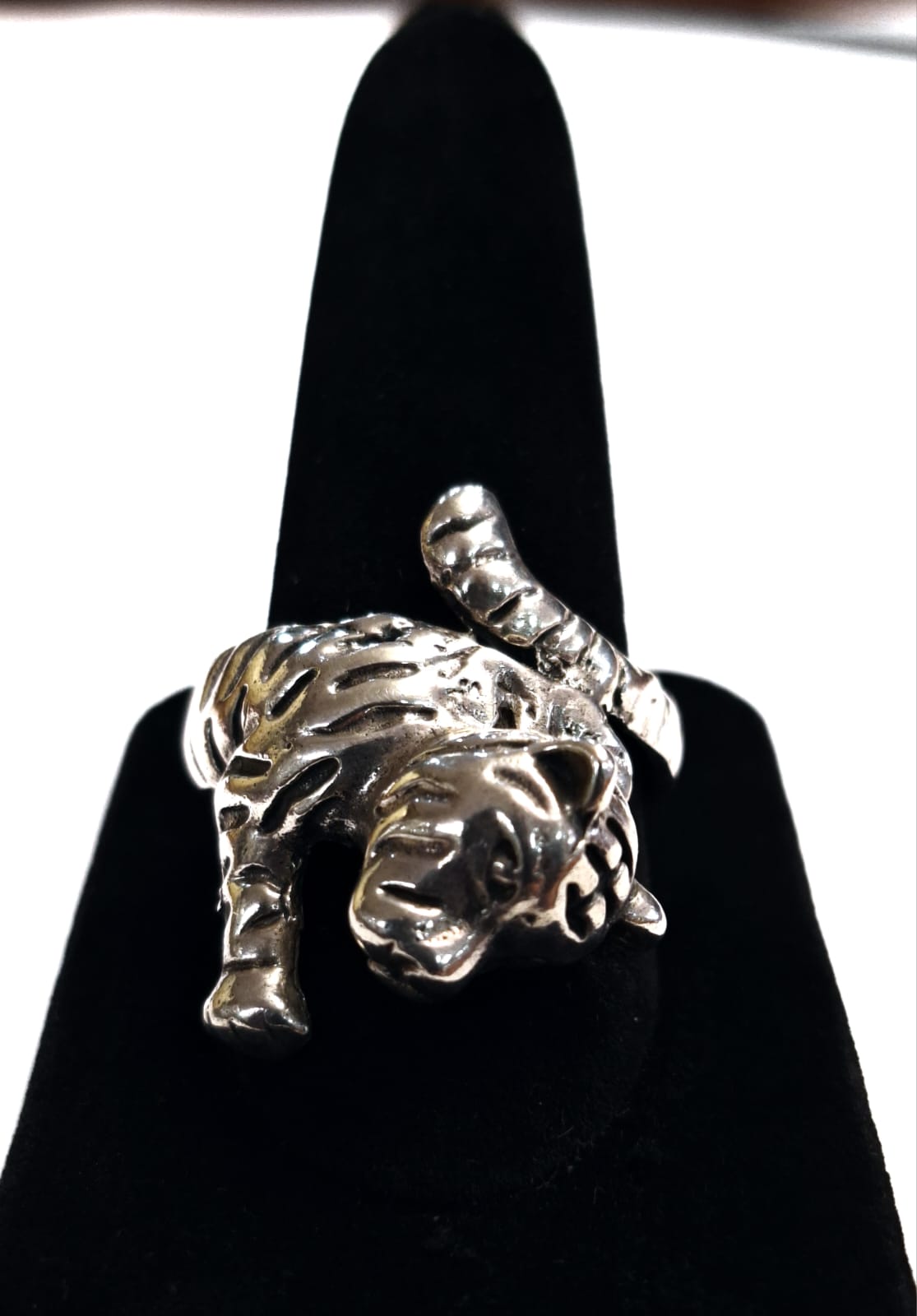 ANILLO TIGRE EN PLATA LEY 925