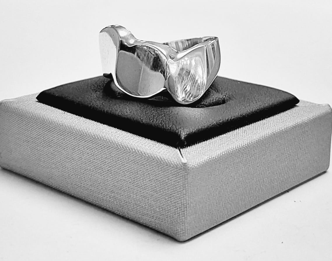 ANILLO EN PLATA LEY 925