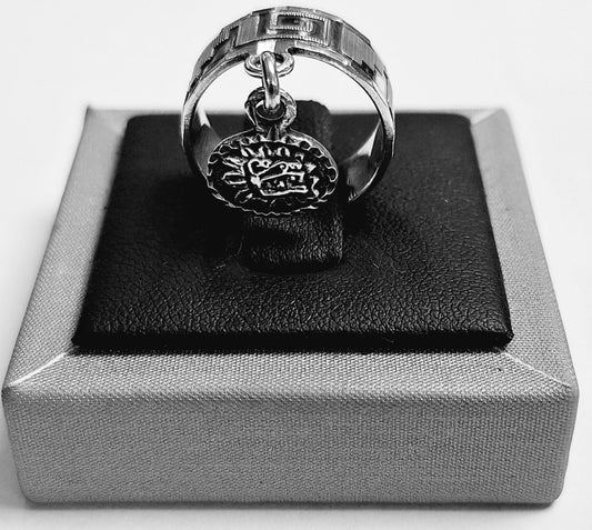 ANILLO CON COLGANTE DE CABEZA DE KUKULKÁN EN PLATA LEY 925