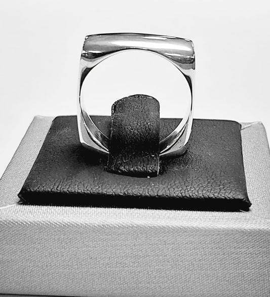 ANILLO EN PLATA LEY 925