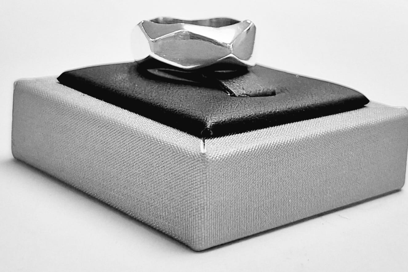 ANILLO  EN PLATA LE Y 925
