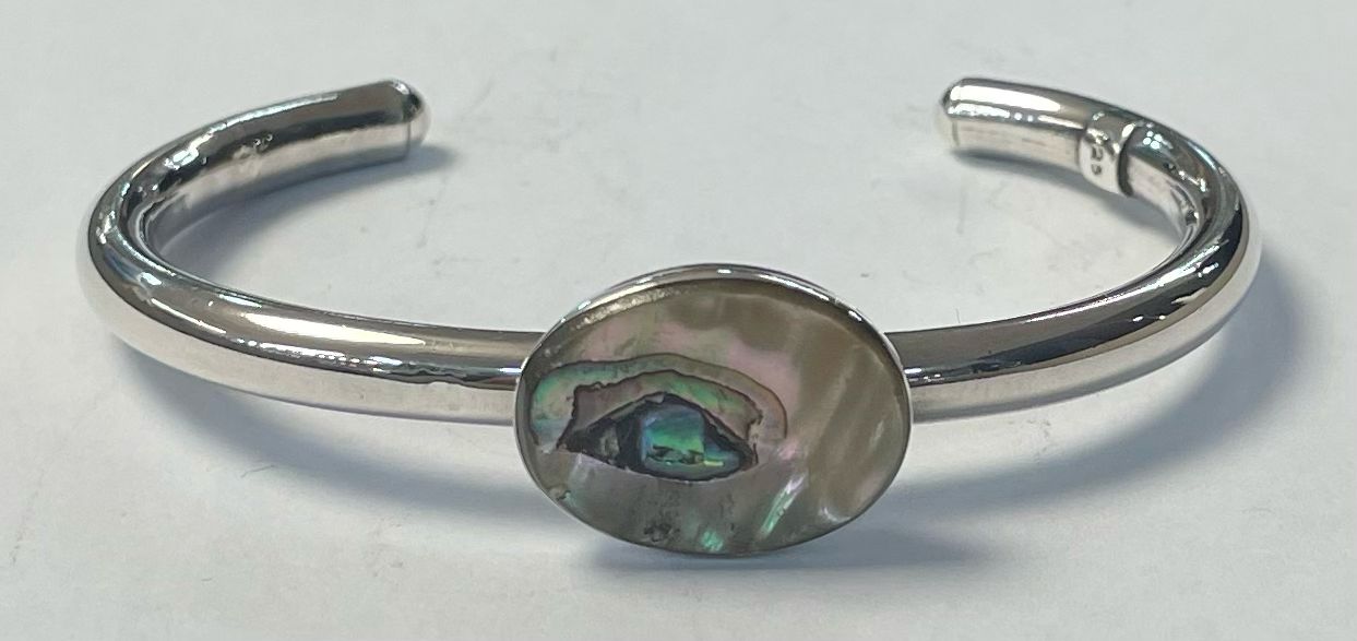 BRAZALETE CON CONCHA ABULON EN PLATA LEY 925