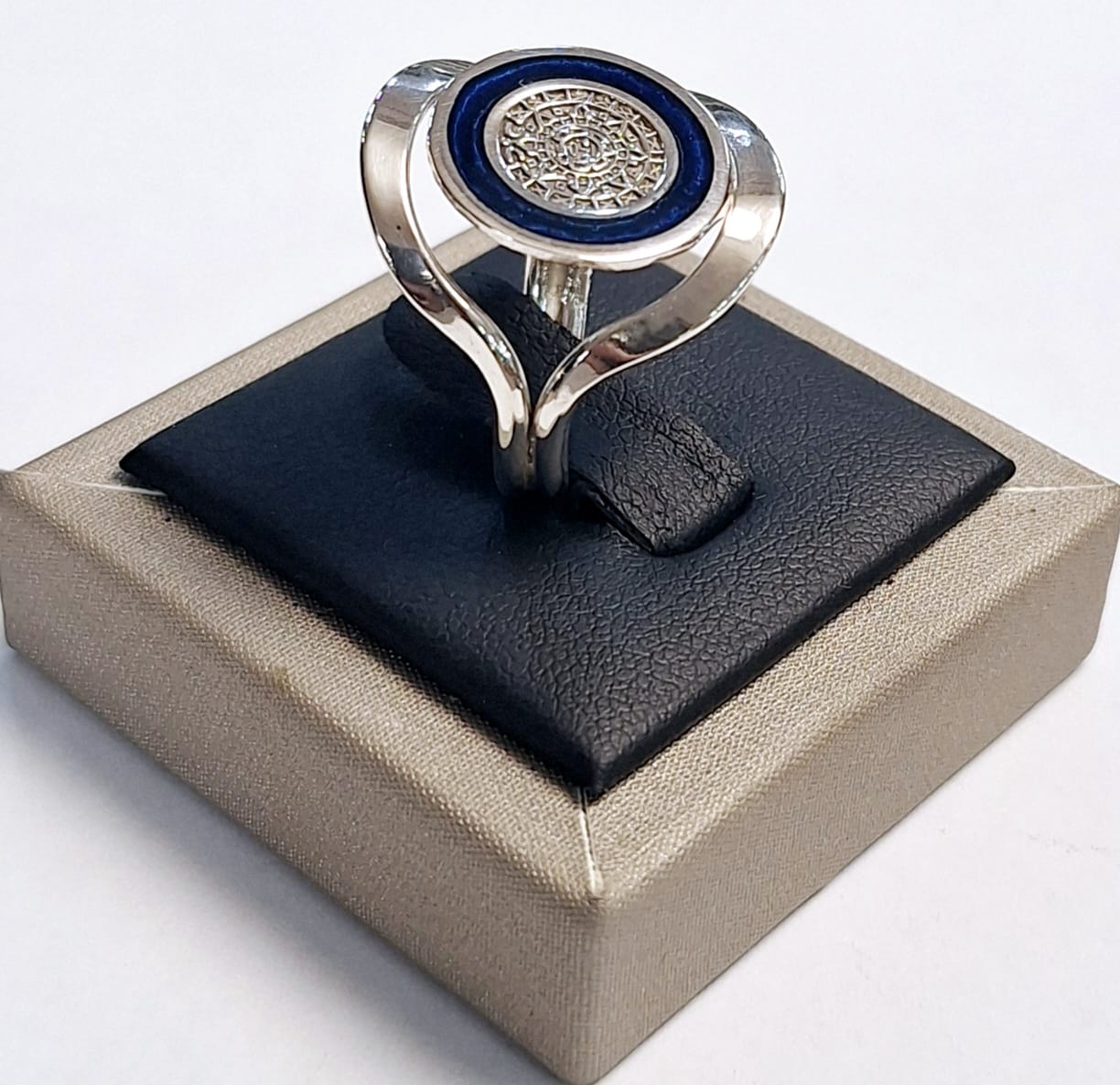 ANILLO CALENDARIO AZTECA EN PLATA LEY 925