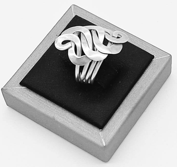 ANILLO PLATA LEY 925 .