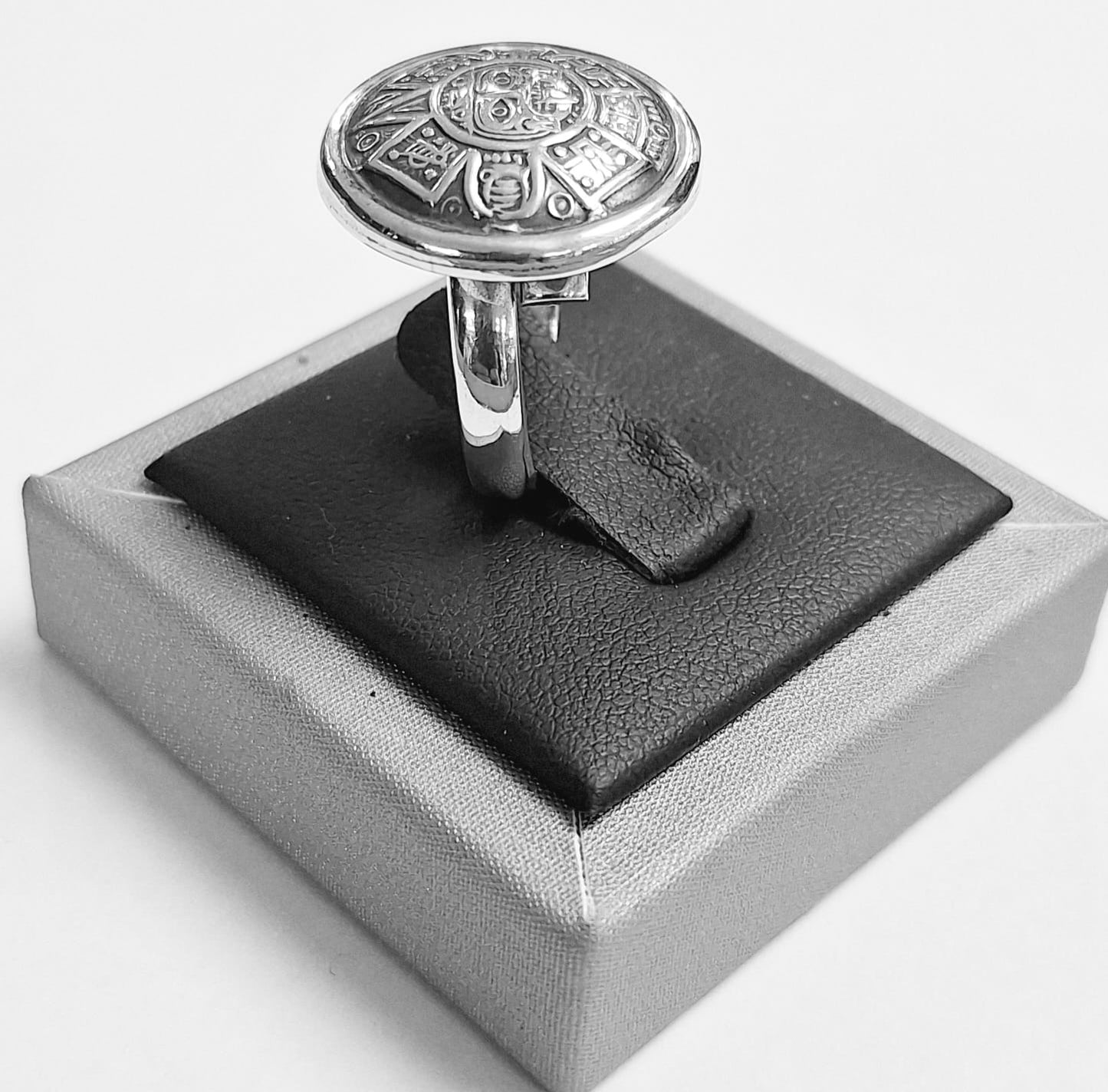 ANILLO SOL MAYA EN PLATA LEY 925