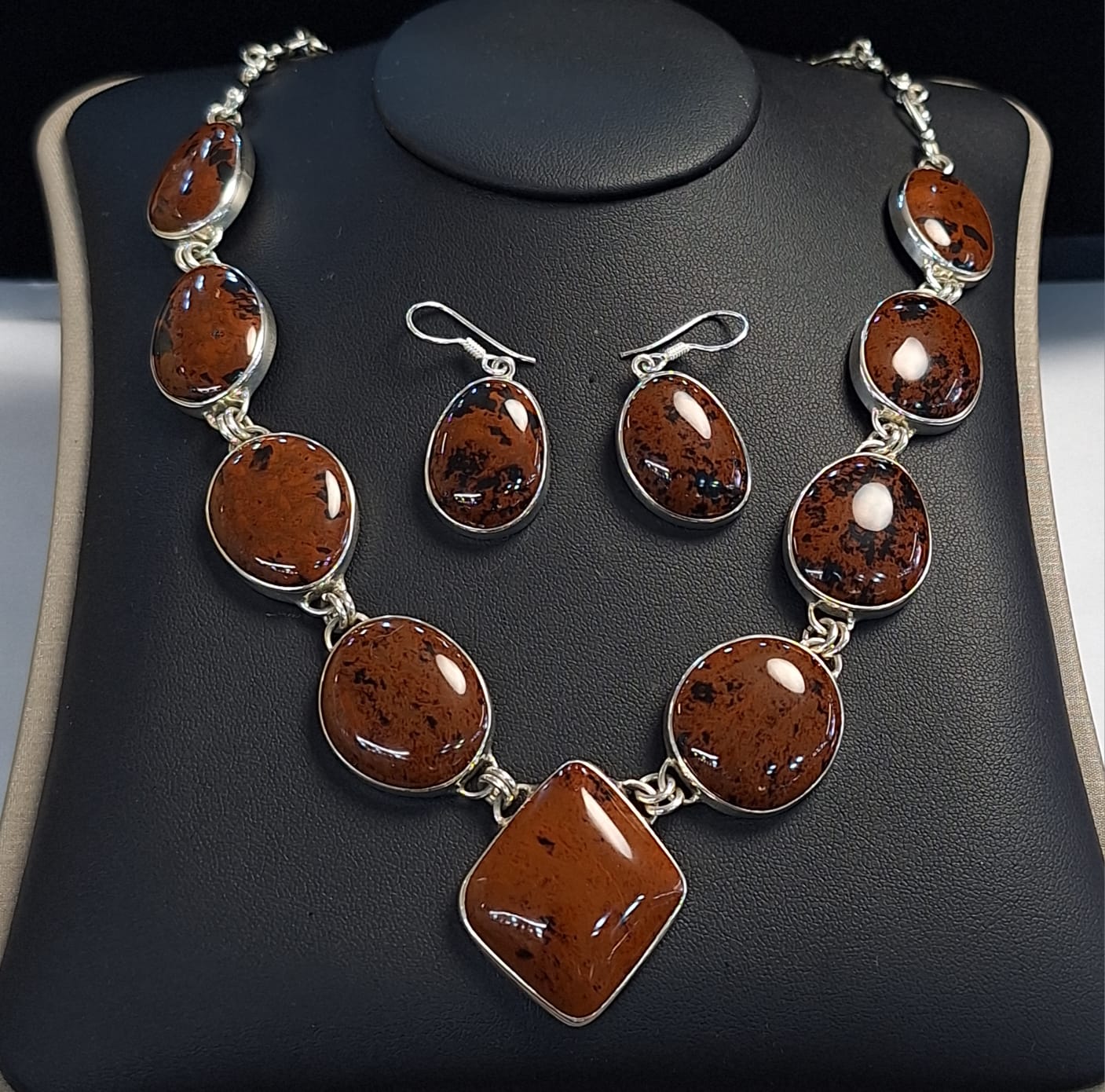 SET DE COLLAR CON INCRUSTACIONES DE ÁGATA EN PLATA LEY 950