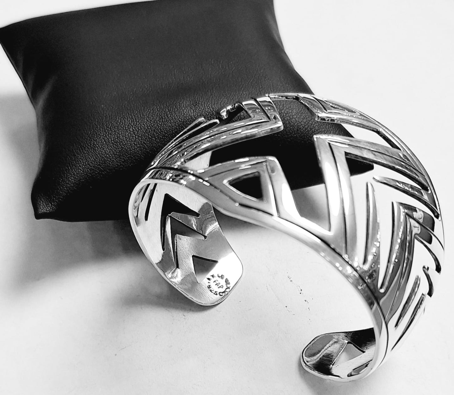 BRAZALETE EN PLATA LEY  925