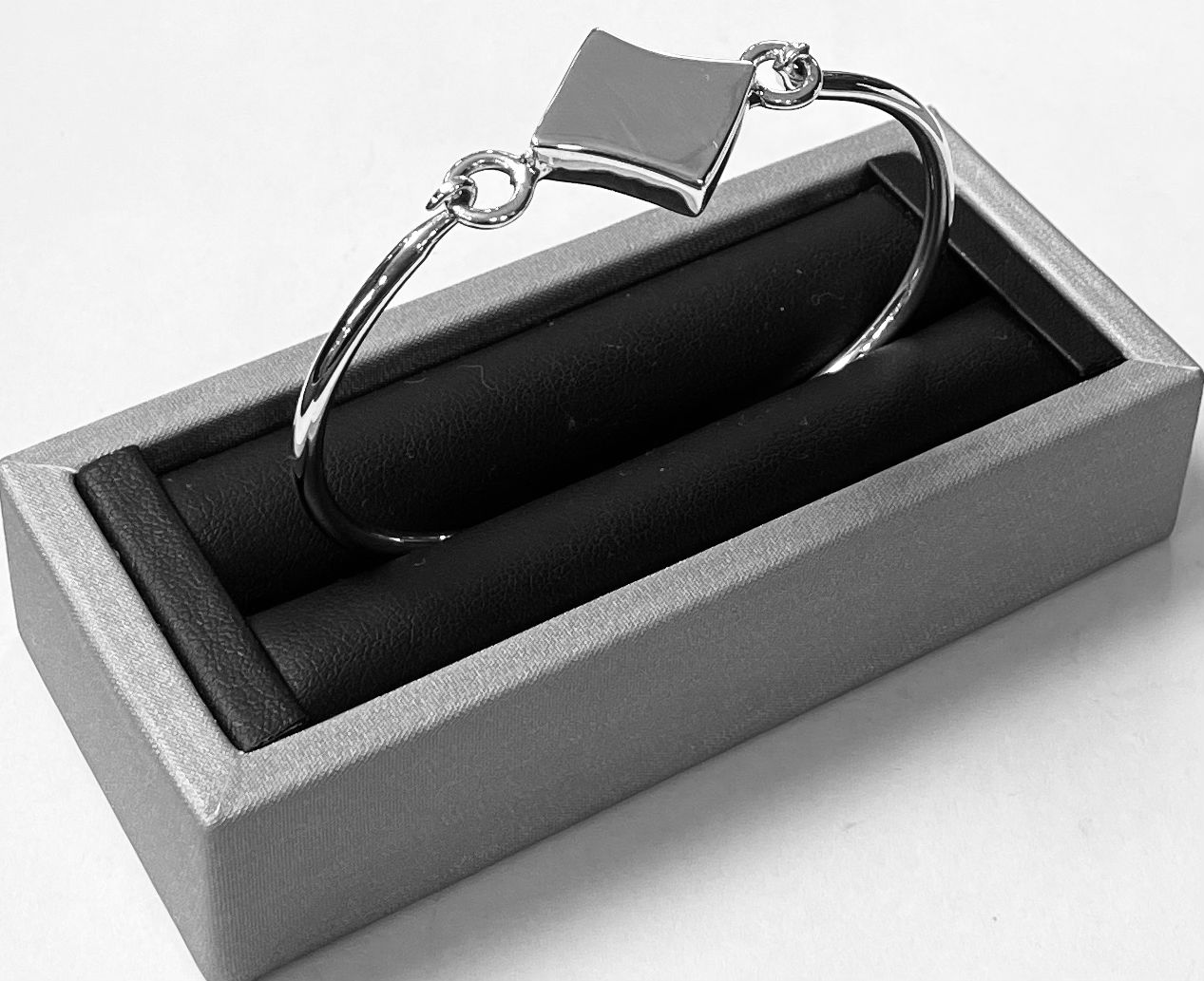 BRAZALETE EN PLATA LEY 925