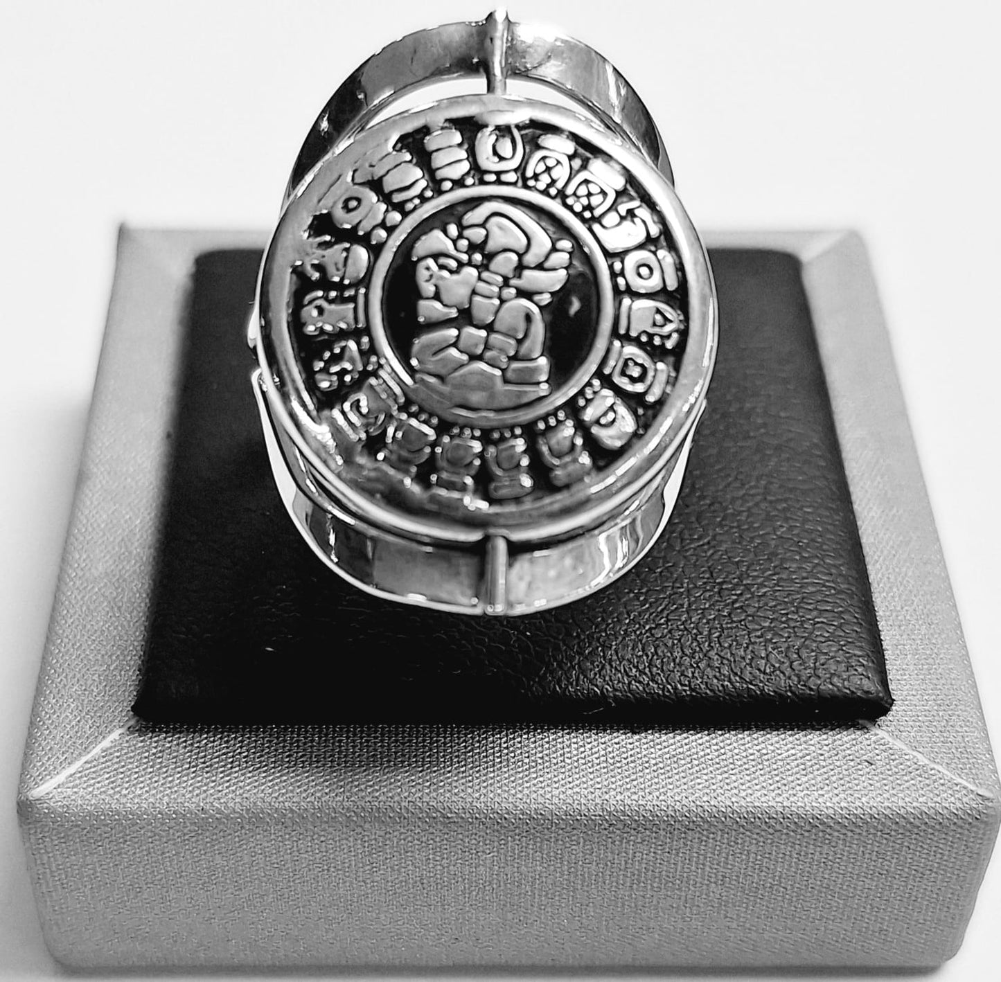 ANILLO CALENDARIO MAYA EN PLATA LEY 925