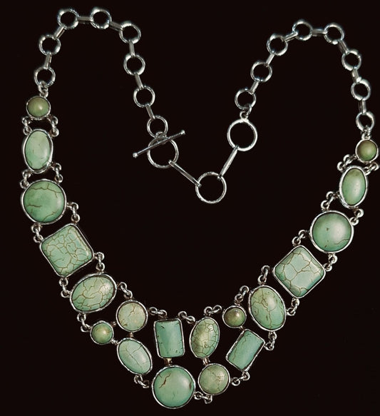 COLLAR CON INCRUSTACIONES DE TURQUESA PLATA LEY 925