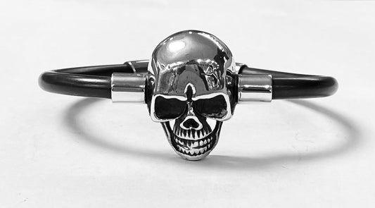 BRAZALETE CRANEO EN PLATA LEY 925 CON CAUCHO