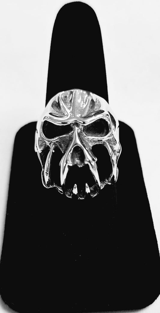 ANILLO CALAVERA FRONTAL CON FAUCES  EN PLATA LEY 925
