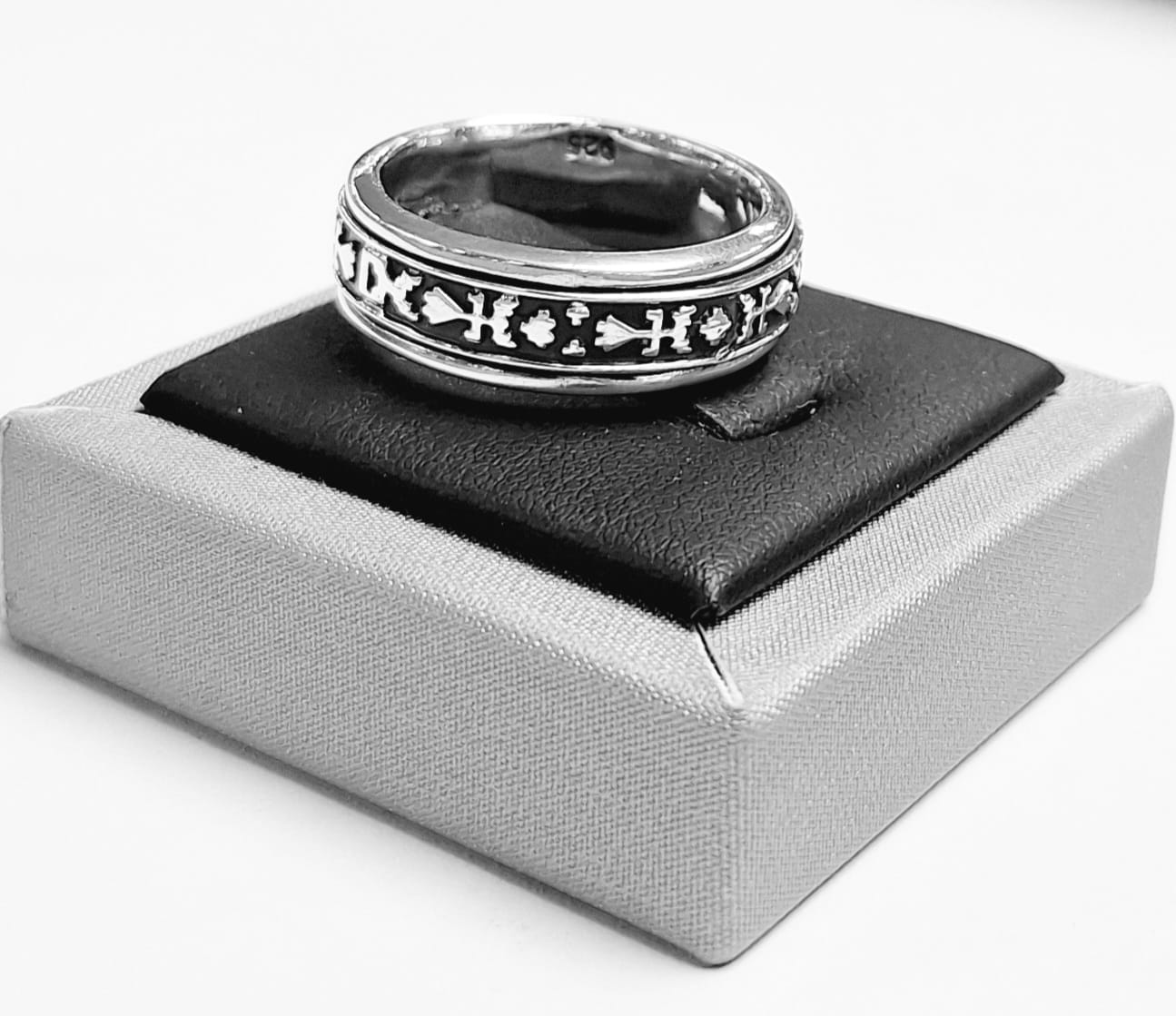 ANILLO ANTI ANSIEDAD EN PLATA LEY 925