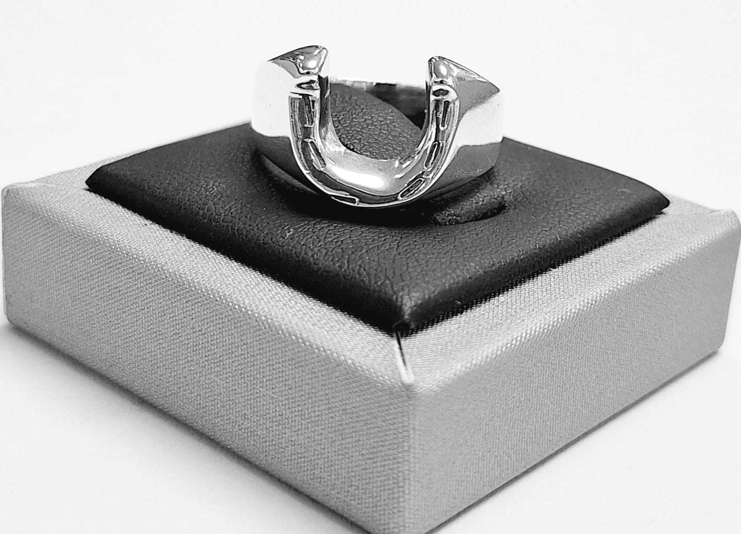 ANILLO DE HERRADURA  EN PLATA LEY 925