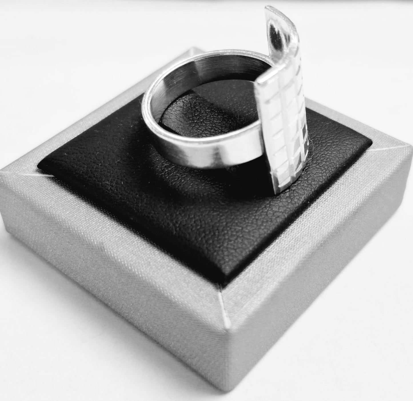 ANILLO DIAMANTA PLATA LEY 925
