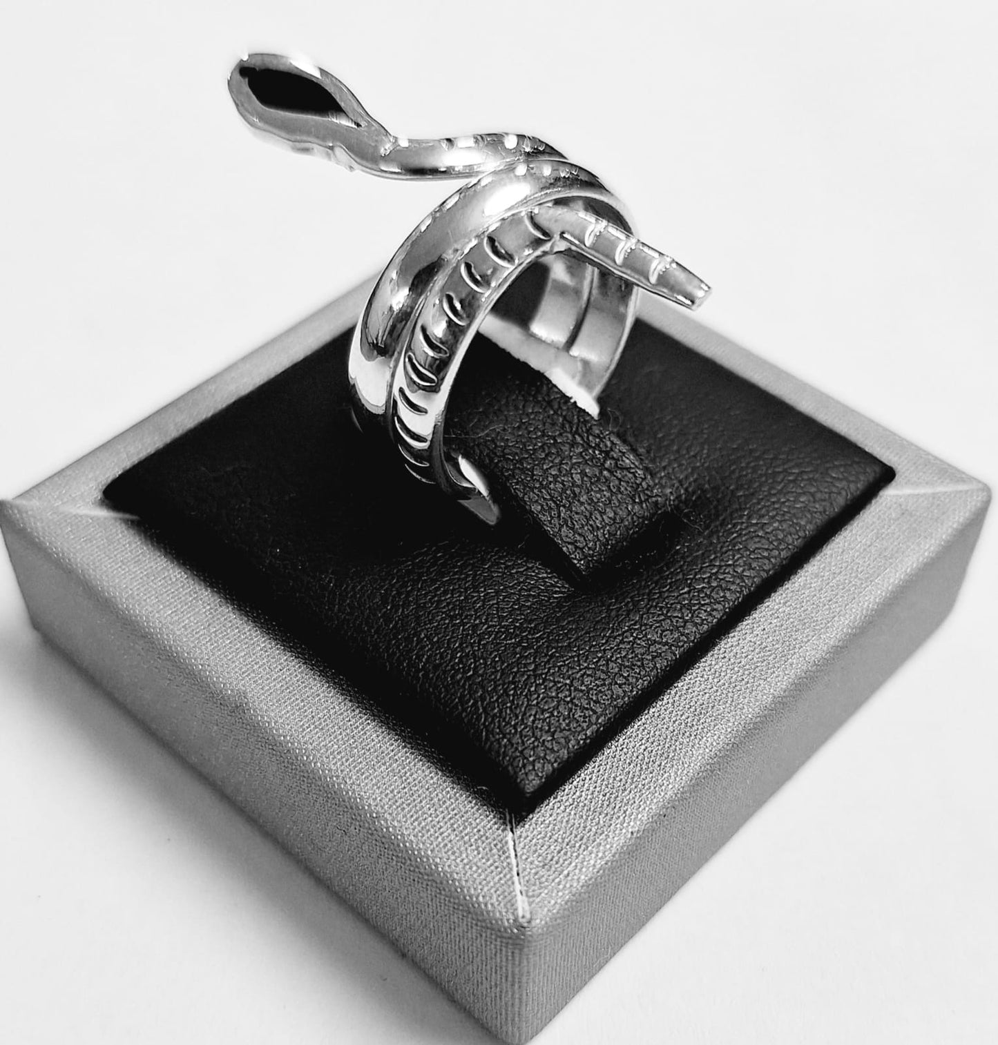 ANILLO SERPIENTE EN PLATA LEY 925