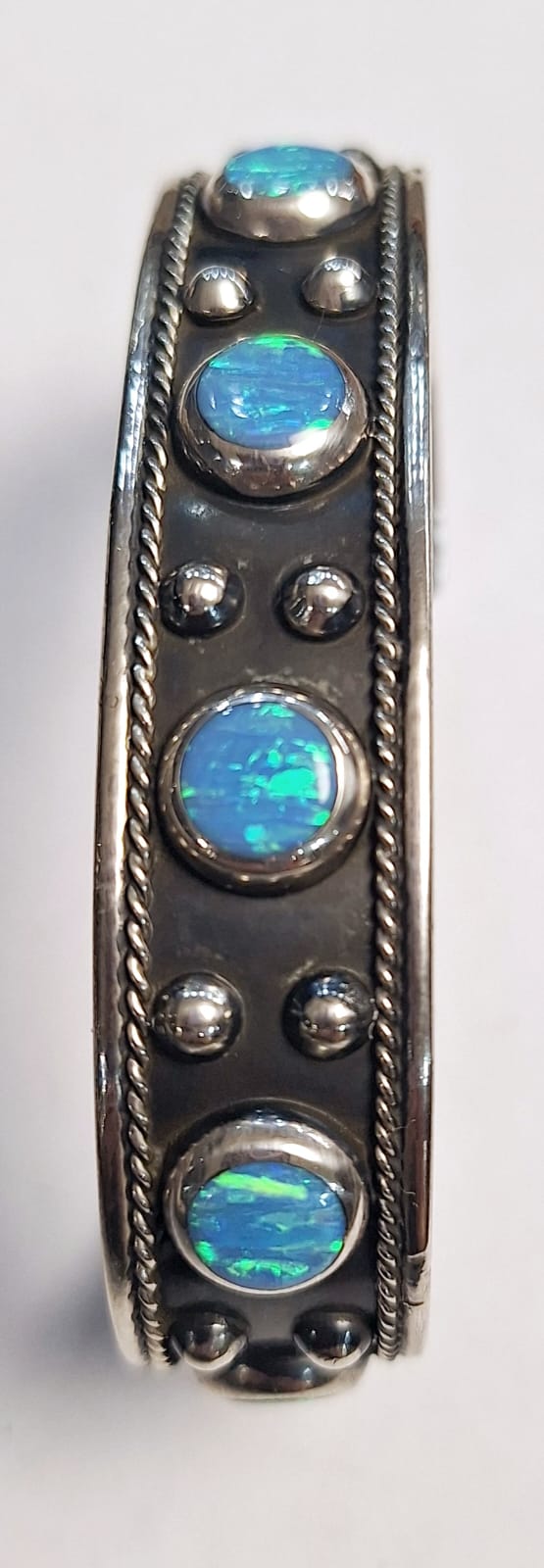 BRAZALETE CON OPALO EN PLATA LEY 925