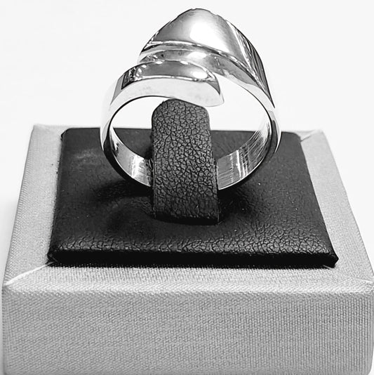 ANILLO EN PLATA LEY 925